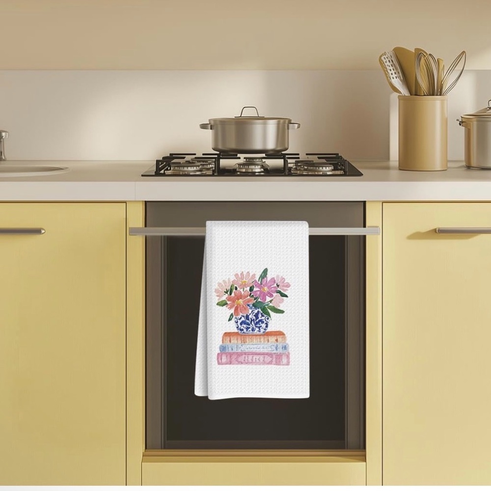 Floral Vase Over Book Stack Kitchen Towel Set of 2 - Picture 4 of 4